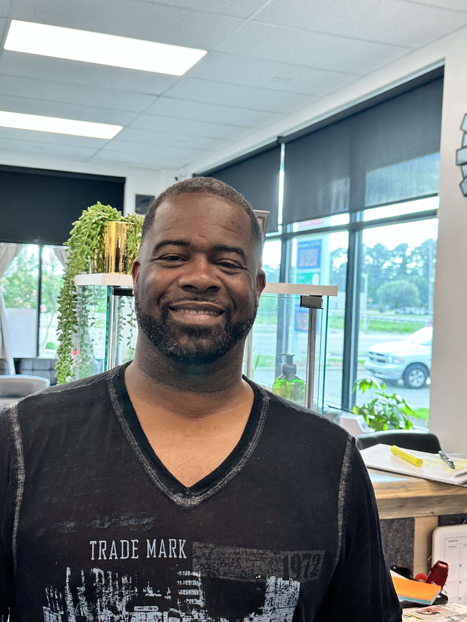 Gina's is a Barber in Jacksonville, NC 28546